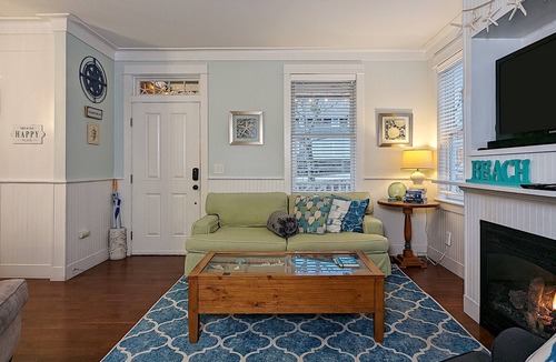 Seabrook House | Seabrook's Good Vibes: Dog Friendly!