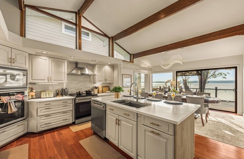 Warm Beach House | Seacliff Sunset Haven