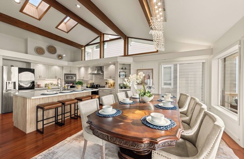 Warm Beach House | Seacliff Sunset Haven