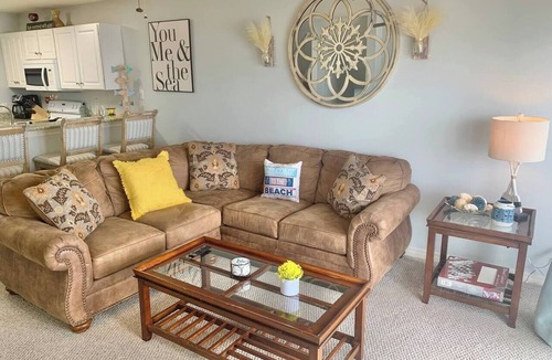 Innerarity Townhomes House | Seaclusion: Calming Waterfront Unit with 2 Kayaks!