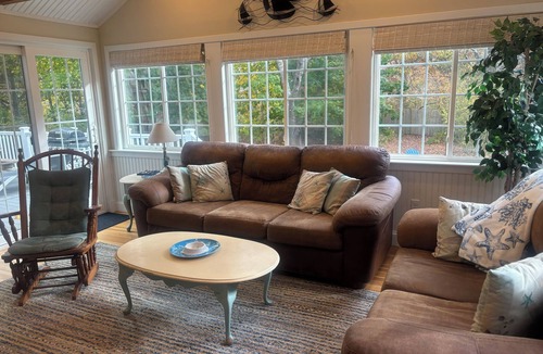 Campground Landing Cottage | SEAclusion! Walk to Bay Beach!