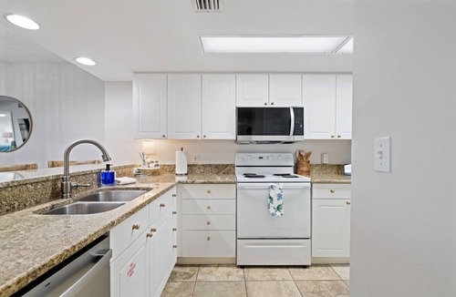 Ocean City Condo | Seacrest Beachfront 2BR | Angled Gulf View + Pools