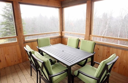 White Point House | Seacrest Tower Vacation Home - Ocean Views, Walk to the Beach!