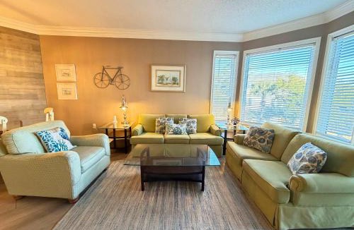 North Forest Beach Villa | Seacrest Villa Oceanfront Resort 2 bed 2 bath steps to the beach