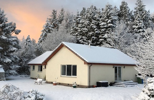 Nostie House | Seacroft - a seacroft that sleeps 8 guests in 4 bedrooms