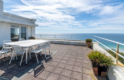 Saint Erth Praze Apartment | Seacroft Barton - Five Bedroom Apartment, Sleeps 10