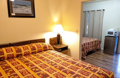 Lakeside Hotel | Seadrift Motel & RV Park