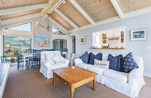 Stinson Beach House | Seadrift Waterfront Escape w/Game Room & Hot Tub