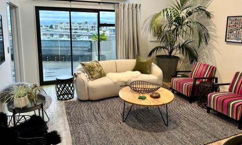 Ahuriri Apartment | SEAduction Luxury Apartment