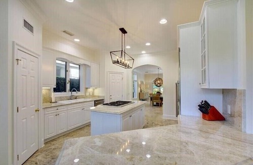 East Beach House | SEAesta Beach House