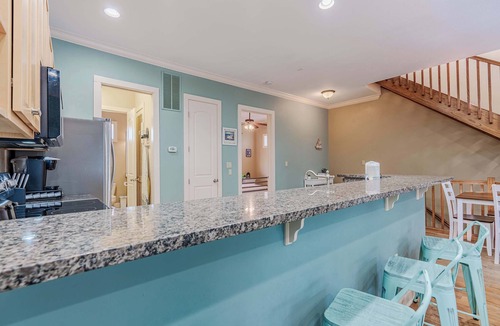 Crescent Beach Condo | SeaEsta Luxe Retreat | Pool, Walk to Beach | Activity Opportunities