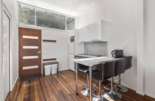 Apollo Bay Apartment | Seafarers Getaway