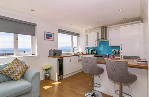 Ardrossan Cottage | Seafield Court