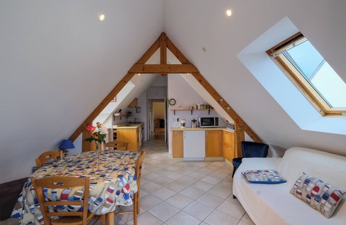 Piriac-sur-Mer Apartment | seafront: 67 m2, enclosed garden, 3 keys label (Clévacances), pets allowed,