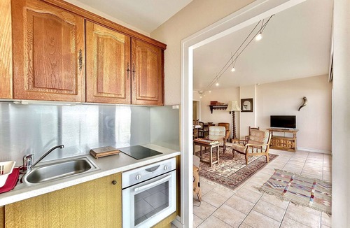 La Baule-Escoublac Apartment | Seafront Apartment - 2 Rooms, Terrace, Parking - La Baule