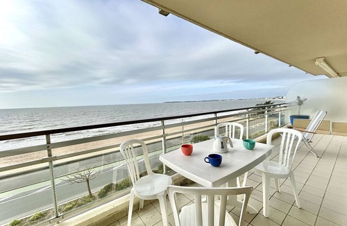 La Baule-Escoublac Apartment | Seafront Apartment - 2 Rooms, Terrace, Parking - La Baule