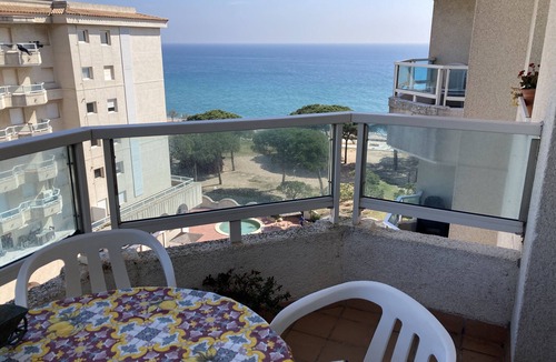 Blanes Apartment | Seafront apartment with balcony