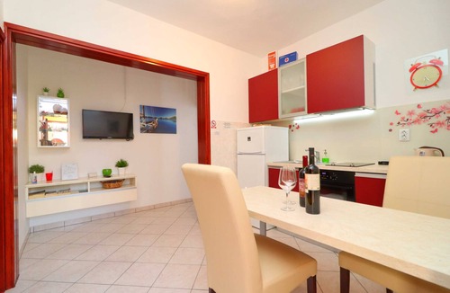 Skrivena Luka Apartment | Seafront Apartments Anthony