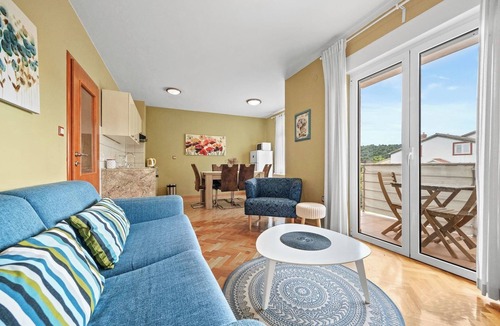 Suha Punta Apartment | Seafront Apt on Sunny Rab Island - Neda Maslina