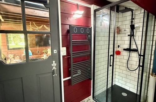 Penestin Ski Chalet | Seafront chalet