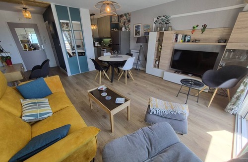 Saint-Brevin-les-Pins Apartment | Seafront Apartment with Balcony, Near Saint-Brevin-les-Pins Center