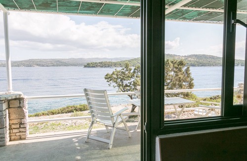 Gornje Selo House | Seafront house Šolta