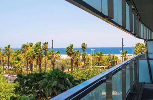 Diagonal Mar i el Front Maritim del Poblenou Apartment | Seafront luxe with terrace and pool I