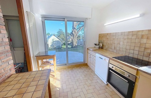 Saint-Pair-sur-Mer House | Seafront villa with garden and free Wifi