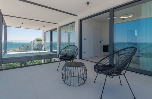 Privlaka Villa | Seafront Villa Aurea with pool and seaview