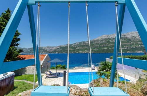 Cove Tri Zala (Zrnovo) Villa | Seafront villa Gabriela on island Korčula, private pool, gym, private parking