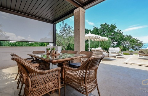 Zidarici Villa | Seafront Villa Prova 1* with a sea view, indoor & outdoor pool on Krk