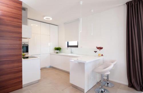 Okrug Gornji Villa | Seafront Villa Trogir Deluxe Jevan 6 Beautiful Bedrooms Private Pool