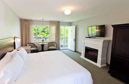 Provincetown Hotel | Seaglass Inn & Spa
