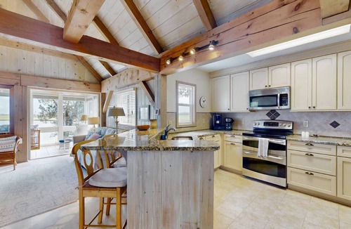 Bald Head Island Condo | Seaglass - Waterfront, Incredible Views of BHI Creek, 3 Suites, Pool, Kayaks, BHI Club+Golf, Dogs OK