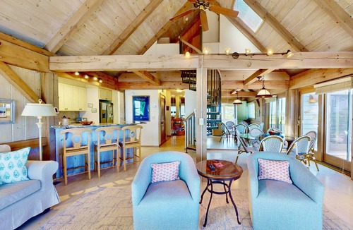 Bald Head Island Condo | Seaglass - Waterfront, Incredible Views of BHI Creek, 3 Suites, Pool, Kayaks, BHI Club+Golf, Dogs OK