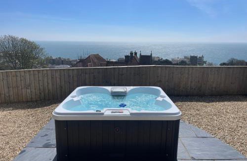 Ventnor House | Seagrass - Ventnor