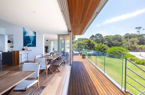Mollymook House | Seagull - Beach front in Mollymook,