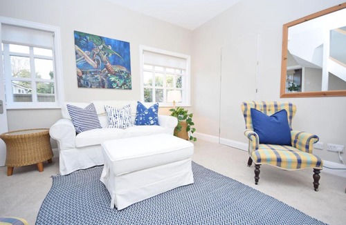 Aldwick House | Seagull Cottage, Aldwick