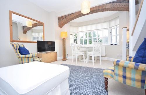 Aldwick House | Seagull Cottage, Aldwick