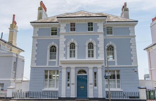 Folkestone House | Seagulls by Bloom Stays