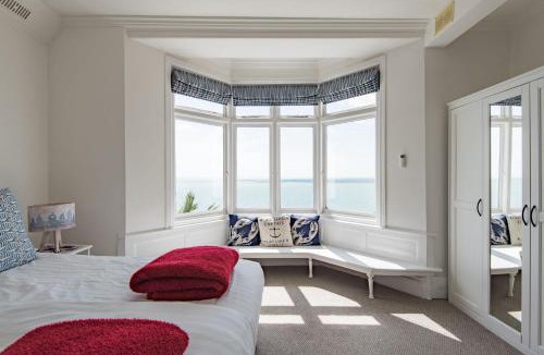 Folkestone House | Seagulls by Bloom Stays