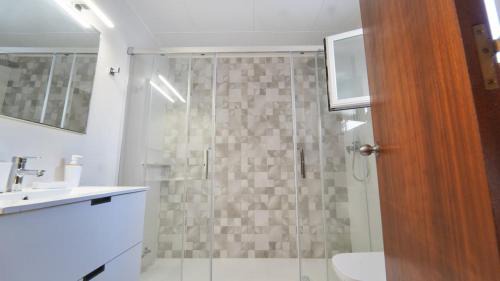 Pineda de Mar Villa | SeaHomes Vacations - Villa Chill & Pool 200m Beach