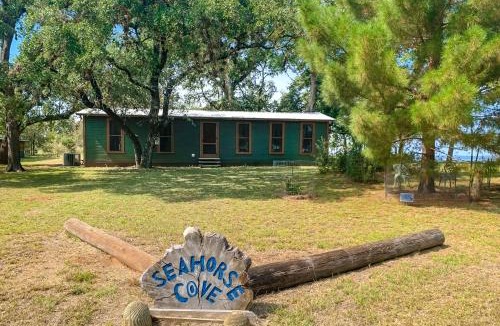 Burnet House | Seahorse Cove