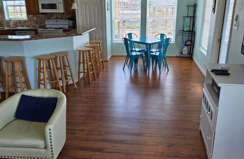 Port Bolivar House | Seahorse Sea Fish Camp Sleeps 16