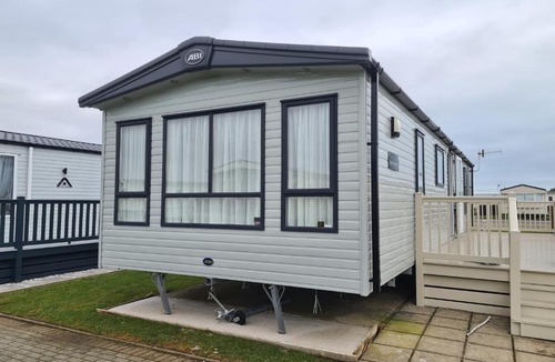 Selsey Resort | Seal Bay Caravan