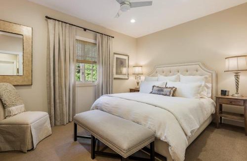Moss Beach Hotel | Seal Cove Inn