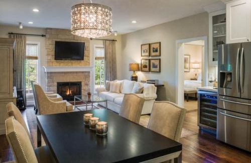 Moss Beach Hotel | Seal Cove Inn