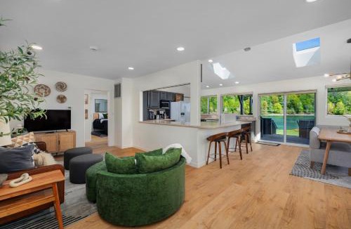 Matlock House | Seal Cove