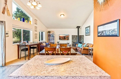 Brinnon House | Seal Rock Cottage