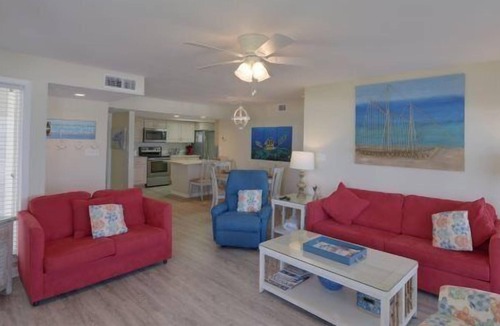Crystal Beach House | Sealoft 104 | Beachfront
